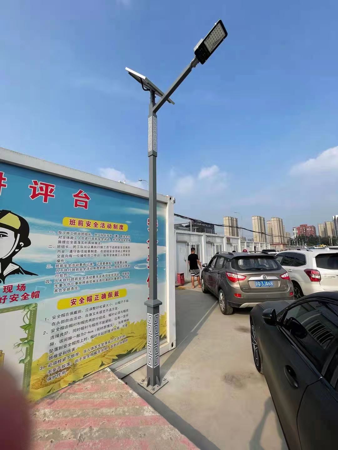 从上万元到几百元，太阳能路灯为什么越来越便宜呢？